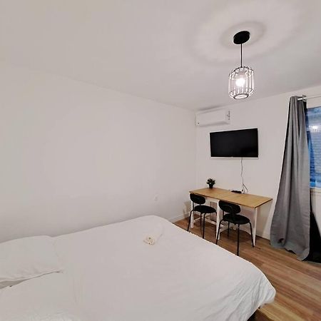 Verone, Charmant Studio Реймс Экстерьер фото